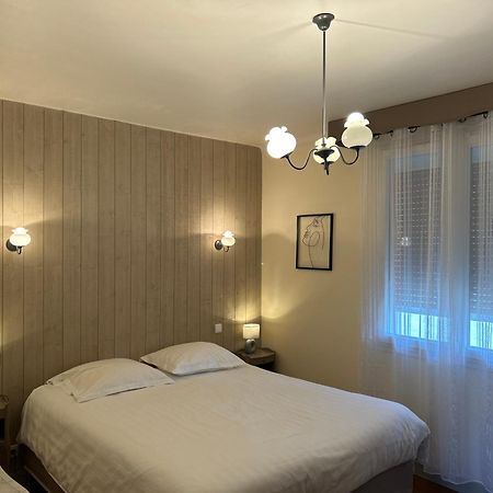 Le Jardin D'Odette Villa Yevres-le-Petit Ngoại thất bức ảnh