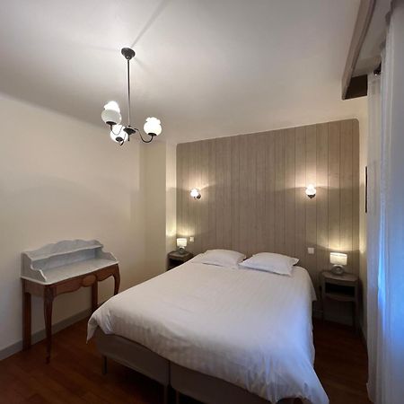 Le Jardin D'Odette Villa Yevres-le-Petit Ngoại thất bức ảnh